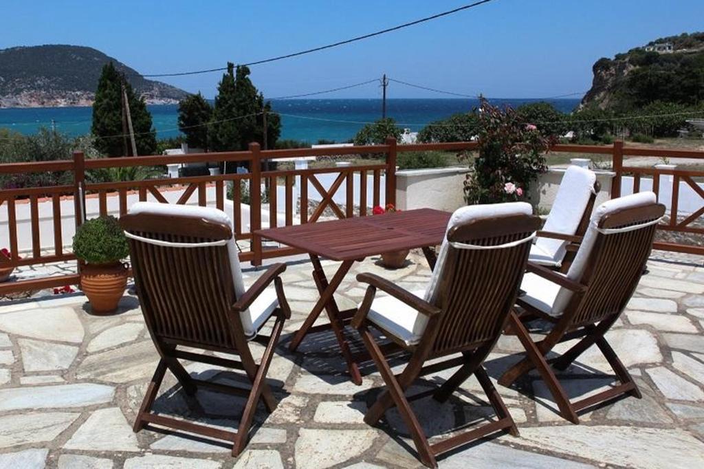 Pleoussa Studio And Apartments Skopelos Dış mekan fotoğraf