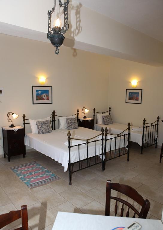 Pleoussa Studio And Apartments Skopelos Dış mekan fotoğraf